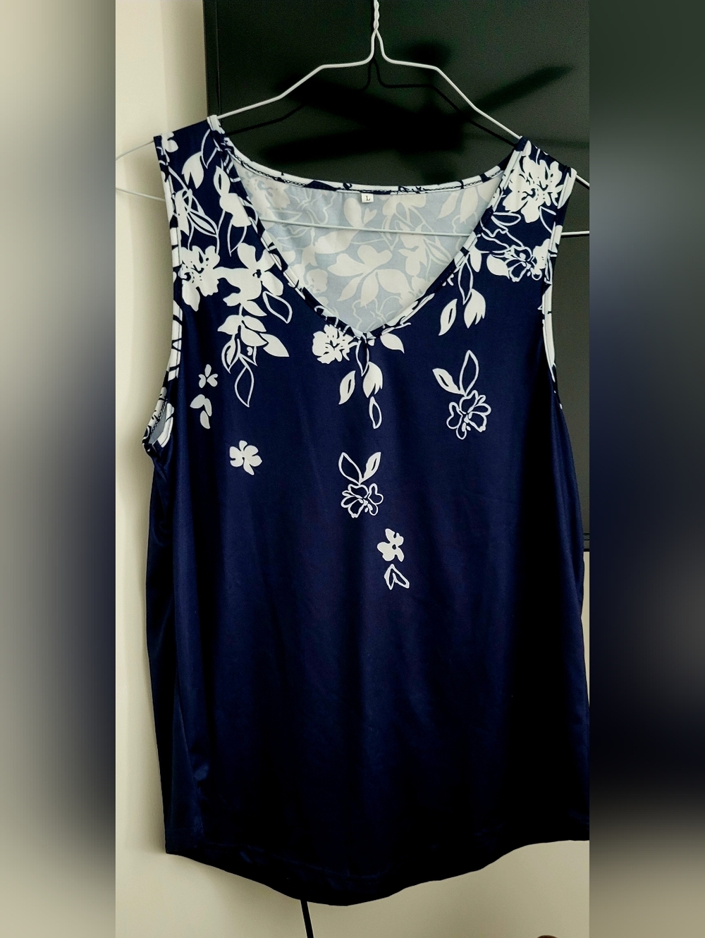 Sleeveless Navy Floral V-Neck Top - Women. Never Worn